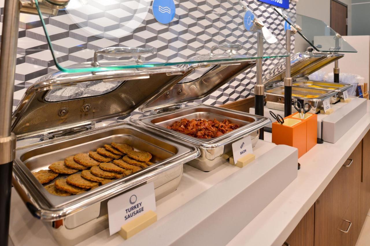 Holiday Inn Express Quantico - Stafford By Ihg Exteriör bild