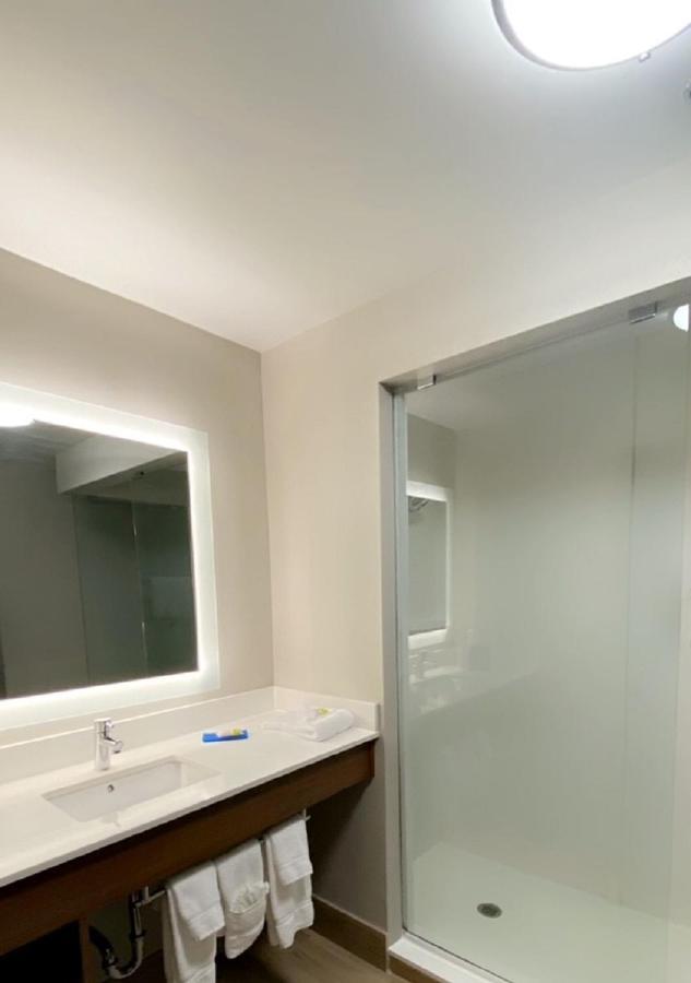 Holiday Inn Express Quantico - Stafford By Ihg Exteriör bild