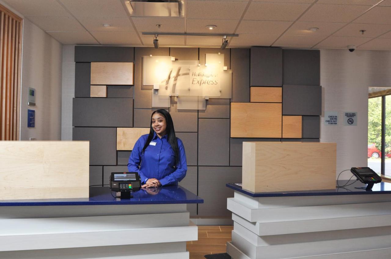 Holiday Inn Express Quantico - Stafford By Ihg Exteriör bild