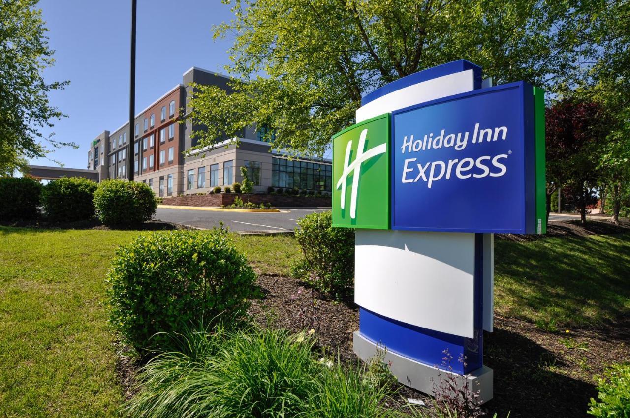 Holiday Inn Express Quantico - Stafford, An Ihg Hotel Exteriör bild